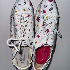 Floral women Shoes - White with Multicolor Accents